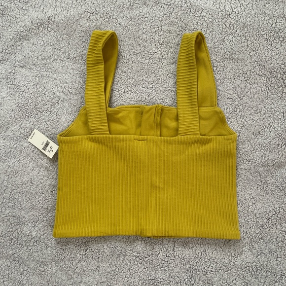 NWT Zip Up Crop Tank - Picture 5 of 8